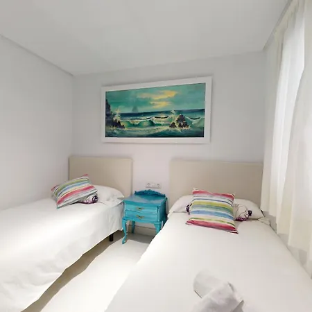 Castle And Port Views With Ac Apartament