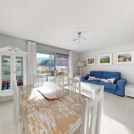 Castle And Port Views With Ac Apartament Denia