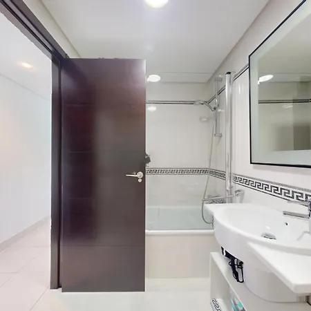 Castle And Port Views With Ac *